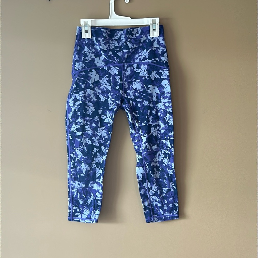 Ivivva girls size 12 capris